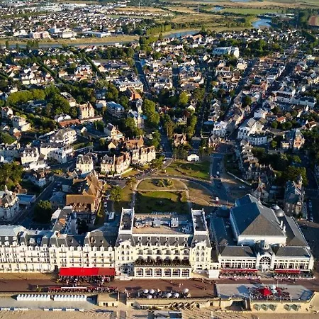 Eugenie * Cabourg